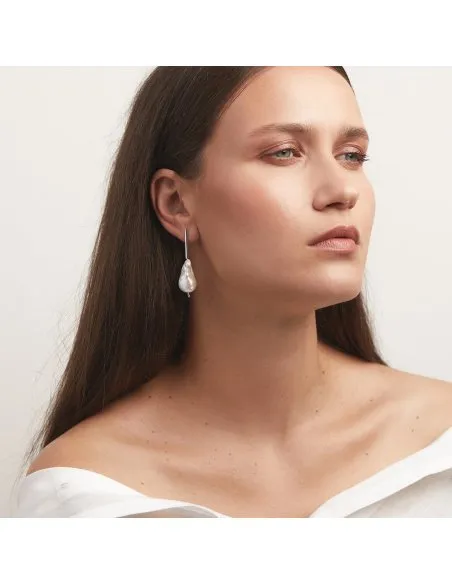 LINIA Lush Minimal Earrings, Handmade by Monom