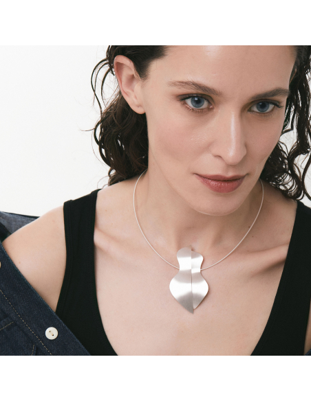 FORMA necklace Minimalist, handcrafted - Monom