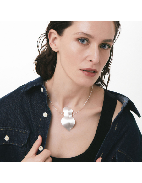 FORMA necklace Minimalist, handcrafted - Monom