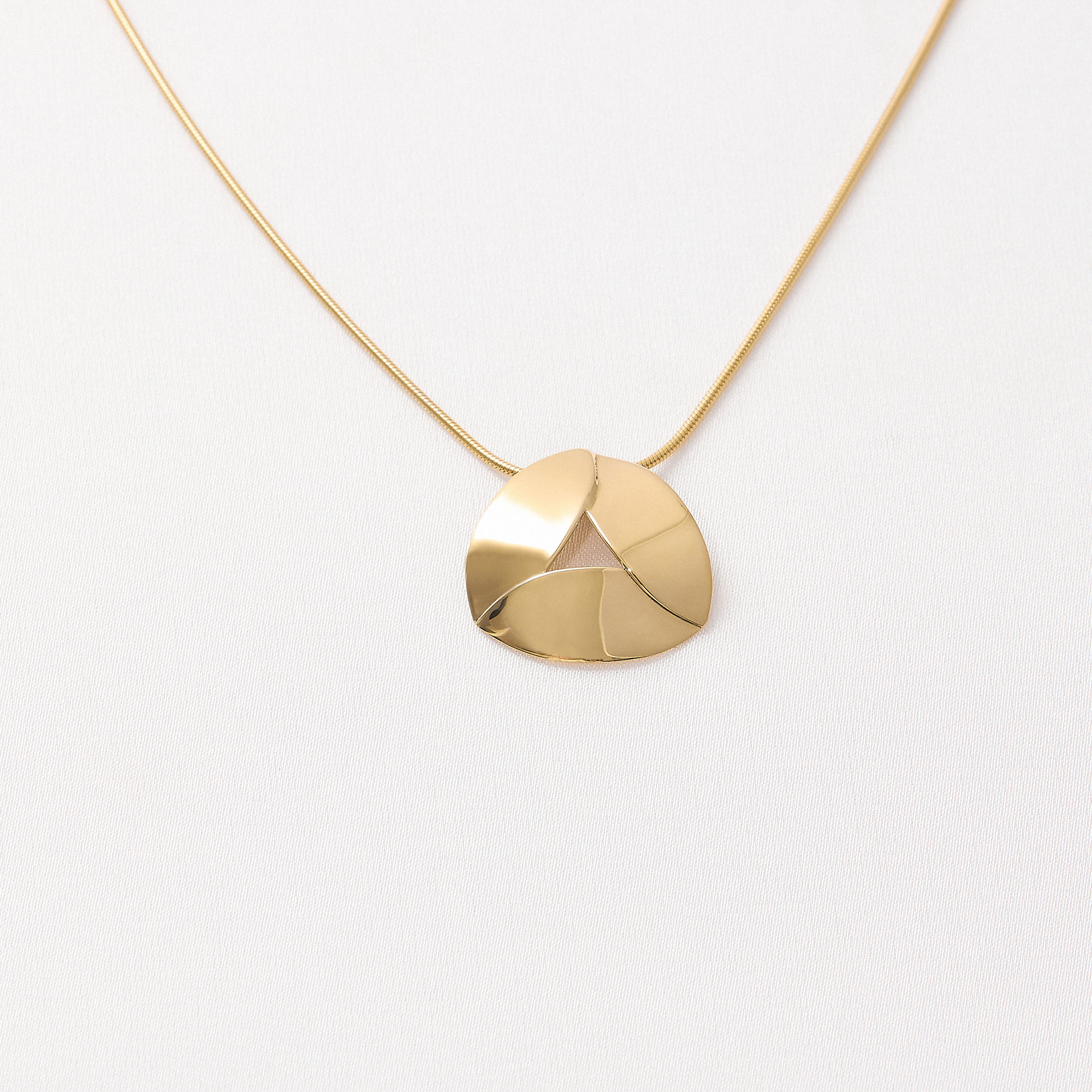 Etala Necklace, minimal, handcrafted - Monom 2